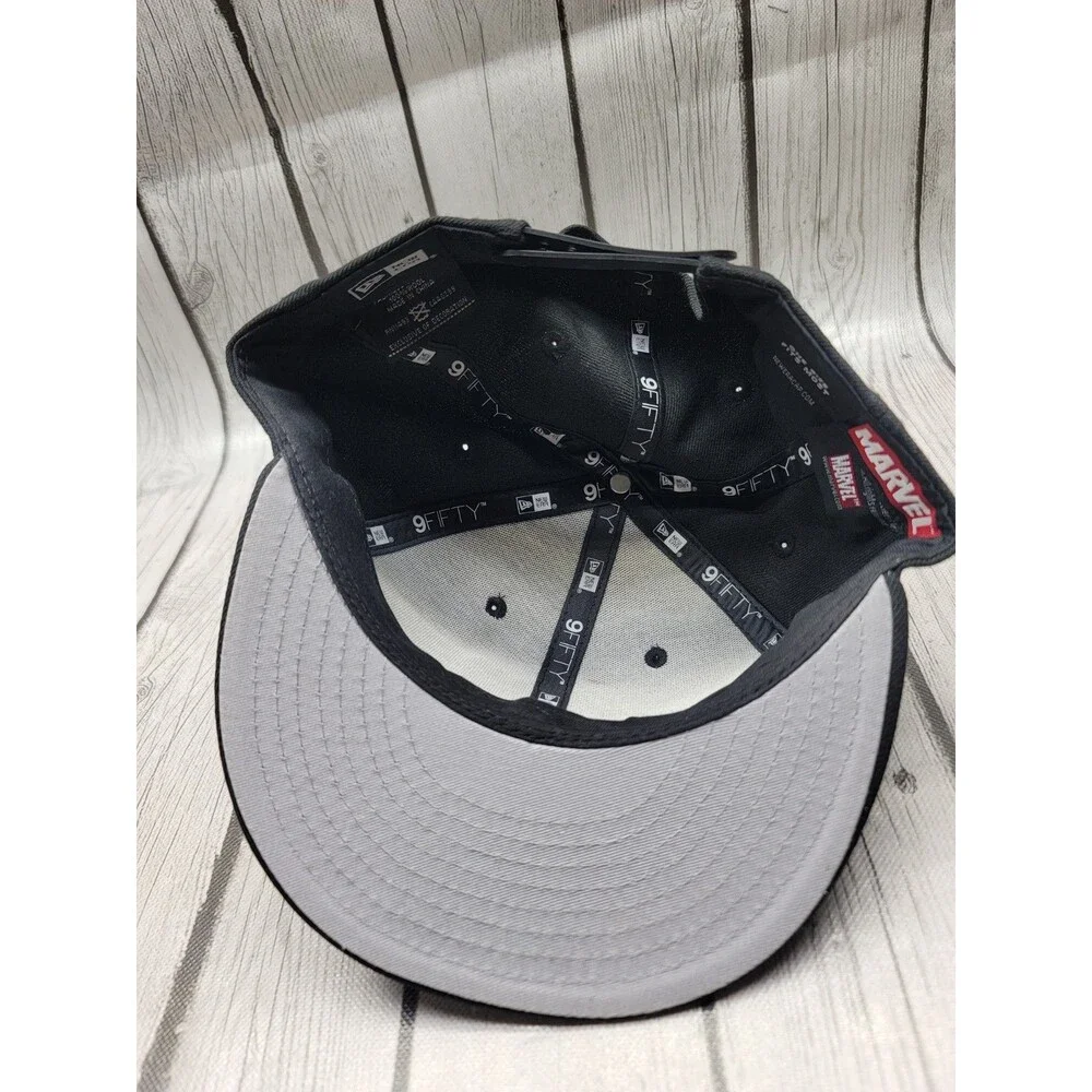 New Era 9FIFTY Marvel Spider-Man Snapback Hat Cap Black White Logo OSFM Wool